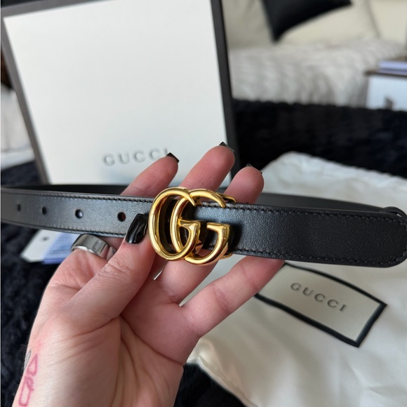 Gucci Black Belt with Gold Buckle - Picture 3 of 9